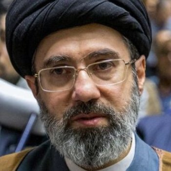 Umuyobozi w'ikirenga wa Iran yibasiye cyane Donald Trump anaca amarenga ko guhagarika intambara bitari hafi