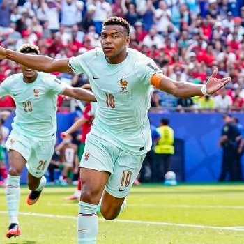 U Bufaransa bwageze muri ½ cy'igikombe cy'isi busezereye Maroc