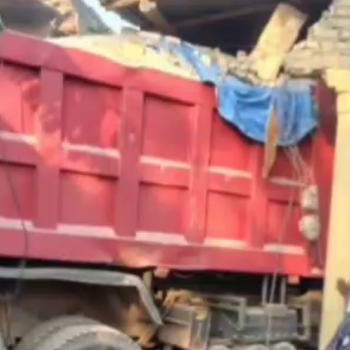  Howo Yagonze Inzu y'Ubucuruzi i Nyanza, Umwe Ahasiga Ubuzima abandi barakomereka