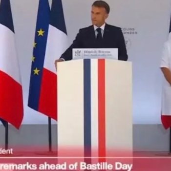  Macron ashimangira ko Ubufaransa bwakomeje gushora imari mu gisirikare