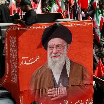 Umuyobozi w'ikirenga wa Iran yabujijwe kwitabira umuhango wo gushyingura Se