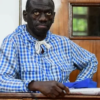 Uganda: Dr. Besigye yohererejwe abavoka ba Leta yahitamo abamwunganira