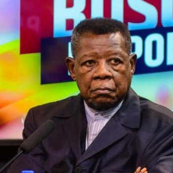 Lambert Mende yokejwe igitutu nyuma yo kuvuga ko yigeze kuyobywa na Joseph Kabila wari Perezida