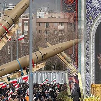 Amerika na Iran byongeye kugabanaho ibitero mu gihe Khamenei yashyinguwe