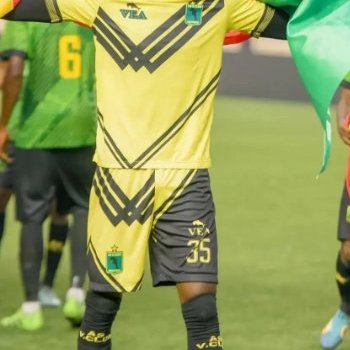 Rayon Sports yasinyishije umunyezamu mushya uzasimbura Kwizera Olivier wanze kongera amasezerano