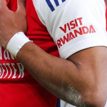  Arsenal igiye kubakira u Rwanda ibibuga bitatu 