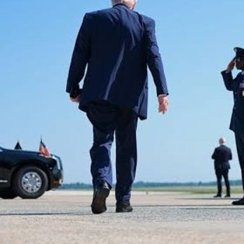 Tito Rutaremara yemeza ko Amerika yibeshye mu gushora intambara kuri Iran