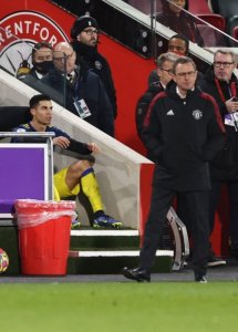 Umutoza Rangnick yahaye ubutumwa Cristiano Ronaldo warakajwe nuko yamusimbuje