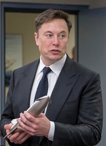  Nyuma yo kugera kuri miliyari 1320$, Elon Musk yongeye gusubira munsi ya miliyari 1000$