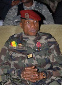Guinea: Inyeshyamba zateye gereza zitorokesha uwahoze ari Perezida 