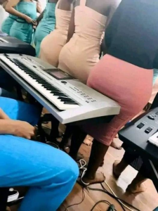 Umucuranzi mu rusengero yateye inda abakobwa batandatu bo muri korali imwe