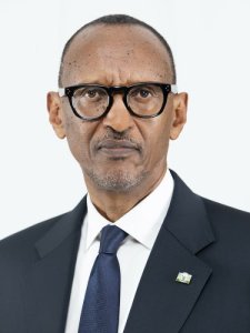 Menya umushahara ndetse n'ibindi byose Perezida wa Repubulika agenerwa kugirango akore akazi ke neza.