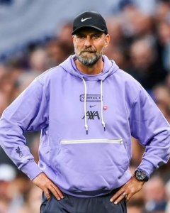 Klopp yasabye ikintu gikomeye nyuma yo kwibwa bikomeye na VAR
