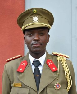 Burundi: Umuhungu wa Nkurunziza yazamuriwe Ipeti ku munsi w'Ubwigenge