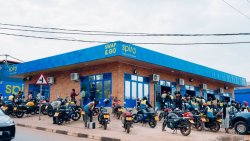Spiro yafunguye indi Sitasiyo ifite ubushobozi bwo kongera umuriro muri batiri 900 icyarimwe [AMAFOTO]