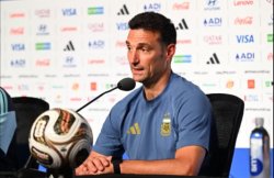 Ibyabaye ku mutoza wa Argentine ubwo yatsindaga Ubwongereza igitego cya 2 byatunguye benshi