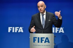 Abanyamategeko basabye ko perezida wa FIFA akorwaho iperereza 