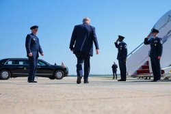 Tito Rutaremara yemeza ko Amerika yibeshye mu gushora intambara kuri Iran