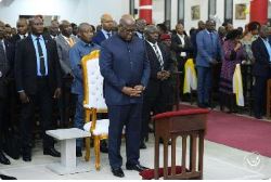 Umuvugizi wa Perezida Felix Tshisekedi yavuze ku mukoresha we wari mu rusengero