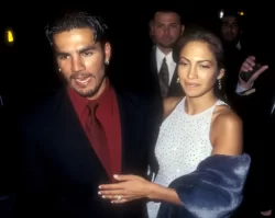 Ojani Noa asanga ubukwe bwa Jennifer Lopez na Ben Affleck bwaragamije kwamamara