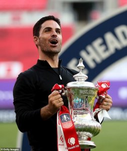 Mikel Arteta yazamuwe mu ntera kubera kwitwara neza mu mezi 9 gusa amaze muri Arsenal
