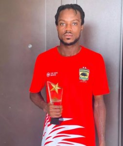 Biravugwa: Hamenyekanye akayabo APR FC izishyura Abanya Ghana babiri izasinyisha