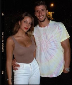 Myugariro Ruben Dias yatandukanye n'umukunzi we bapfa impinduka mu buzima bwabo