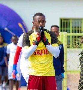 Umunyezamu Kabwili yacishije akayabo Rayon Sports 