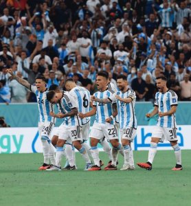 Argentina yiruhukije nyuma yo gusezerera Ubuholandi bigoranye