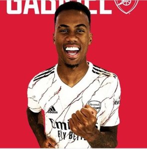 Arsenal yamaze gusinyisha myugariro witwaye neza mu Bufaransa