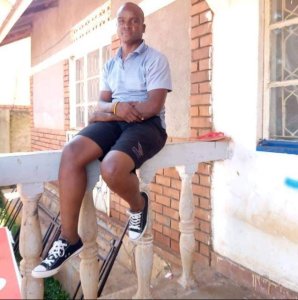 Umukobwa ari gushakira kuri Facebook umusore bahahuriye akamutera inda akigendera