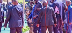 Irahira rya Museveni: Umusirikare wa Uganda yaciye ikoti ry'umurinzi wa Perezida Salva Kiir 
