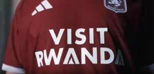 U Rwanda rwagiranye amasezerano na Aston Villa yo kurwamamaza muri 'Visit Rwanda'