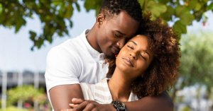 Dore ibintu 10 ukwiye kumenya kugirango ubashe guhitamo neza uwo muzarushinga