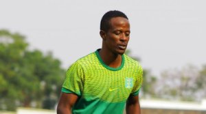 Haruna Niyonzima na Emery Bayisenge bamaze kwerekeza muri AS Kigali