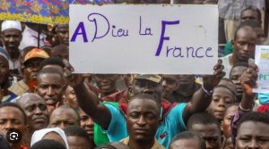 Niger: Nyuma yo kwirukana Ambasaderi w'u Bufaransa banakupye amazi n'umuriro by'ambasade