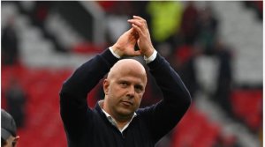 Igihombo kuri Arne Slot utoza Liverpool wamaze kuvunikisha umukinnyi
