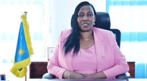 Ese umuvunyi mukuru ahembwa amafaranga anganiki.? Ese nibihe bindi agenerwa n'itegeko?