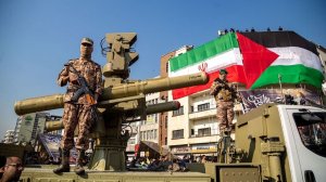 Iran yasabye ingabo zayo kutongera kurasa mu bihugu by'abaturanyi