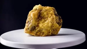 Uranium ni iki kandi igira uruhe ruhare mu ntwaro kirimbuzi no gukora ingufu?