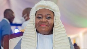 Perezida wa Ghana yahagaritse Perezida w'Urukiko rw'Ikirenga