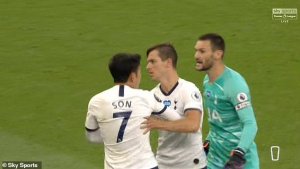 Jose Mourinho yishimiye ko abakinnyi be bari bagiye kurwanira mu kibuga