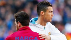 Cristiano Ronaldo na Messi ntibabonetse mu bakinnyi 3 bagomba gutoranywamo uwitwaye neza I Burayi