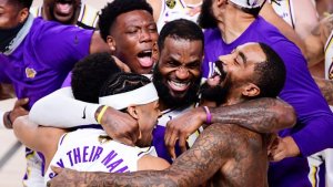 LeBron James yahesheje Lakers igikombe cya 17 cya NBA bituma ica agahigo 