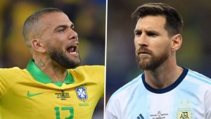 Ikipe yo mu Misiri irashaka kugura Dani Alves no kuvugana na Lionel Messi