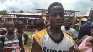 Liberia:Umusore watoraguye $50,000 akayasubiza nyirayo yahembwe bishimishije na Perezida Weah