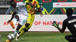 #AFCON2021:Senegal yatsinze Zimbabwe bigoranye,Maroc yihaniza Ghana