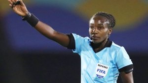 Umukino wa mbere wa CAN uyobowe n'abagore gusa urasifurwa na Salima Mukansanga
