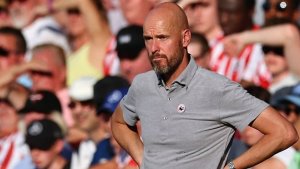 Umutoza Ten Hag yemeje ko abakinnyi Manchester United ifite batari ku rwego rwayo