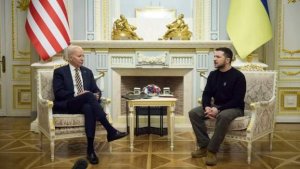 Perezida Biden yagiriye urugendo rutunguranye i Kyiv